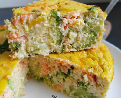 Recipe Low GI Crustless Broccoli and Smoked Salmon Quiche - FRIJE