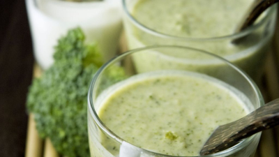 Recipe Broccoli soup with coconut milk - FRIJE
