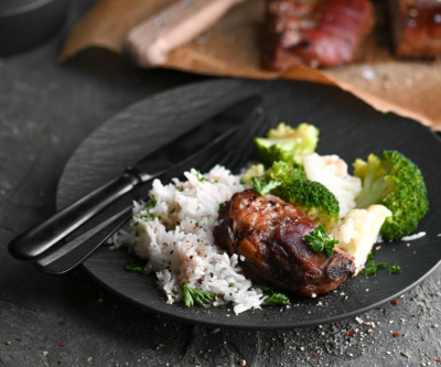 Recipe Pork chops with tea, vegetables, and steamed rice - FRIJE